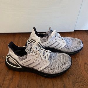 Womens Adidas Ultraboost 20 Oreo Size 7.5